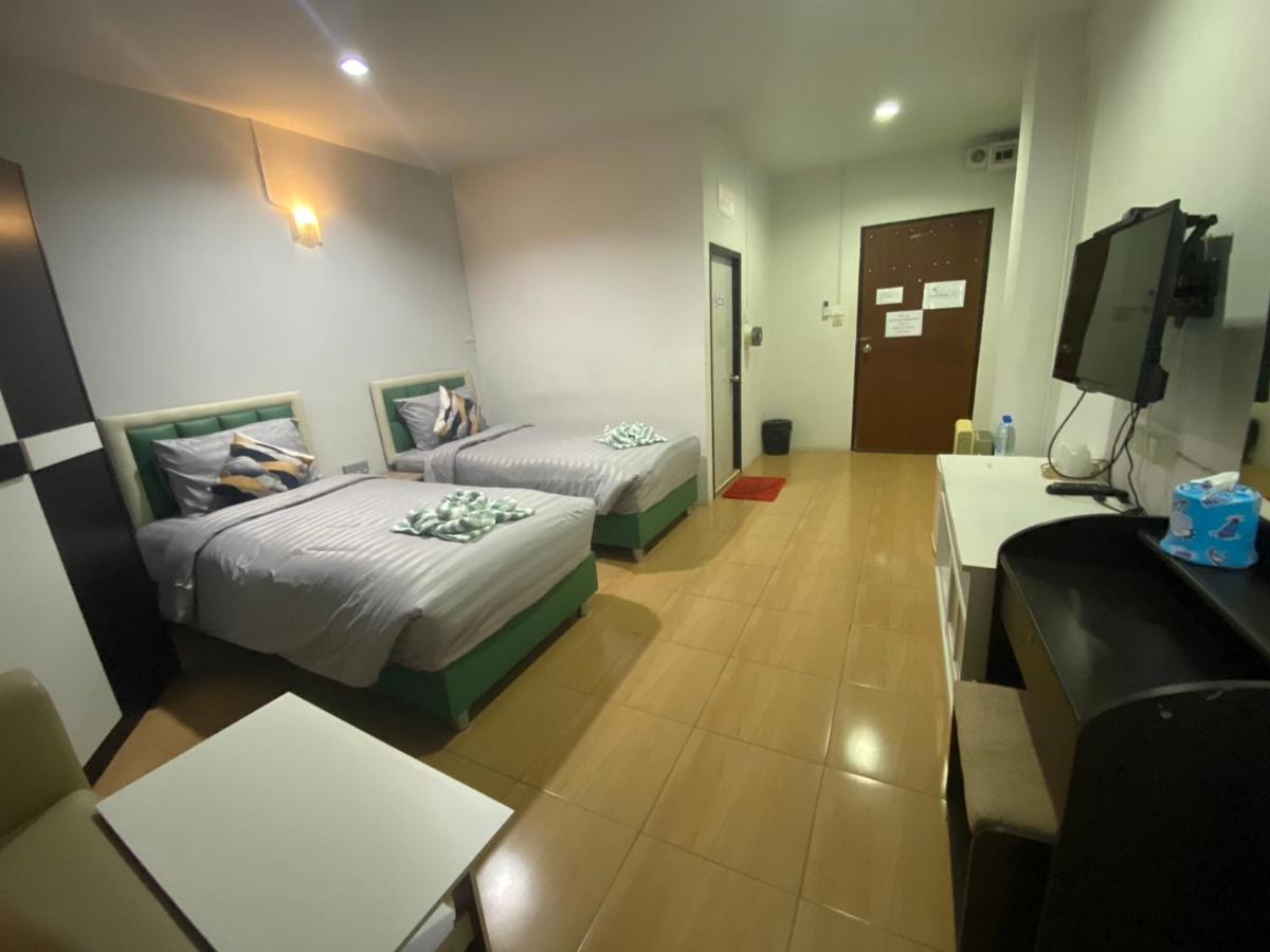 Alongkorn Hotel By Sb Samut Songkhram Exterior photo